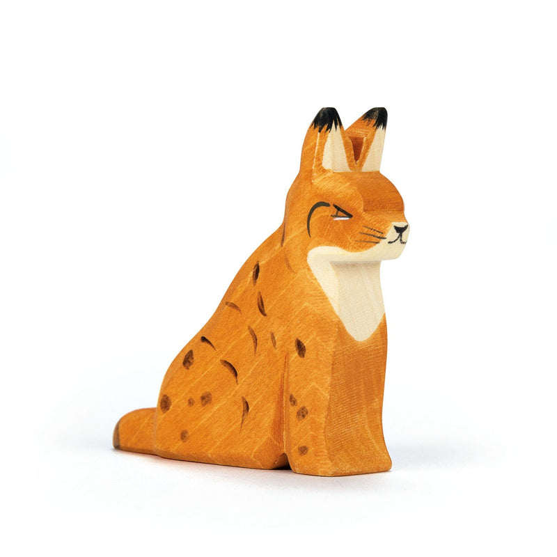 Ostheimer Wooden Lynx Sitting