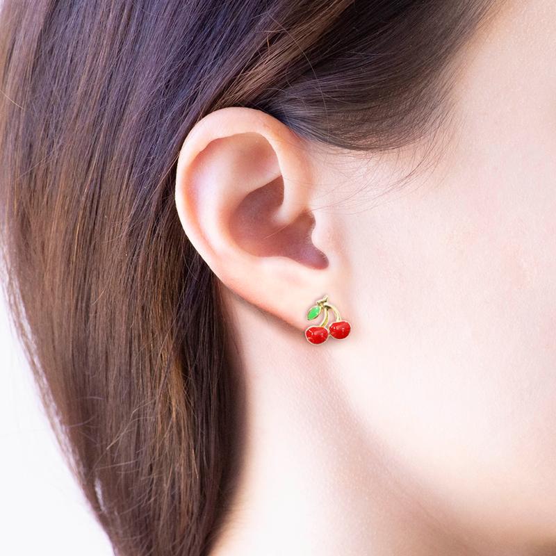 Short Story Earring Cherry