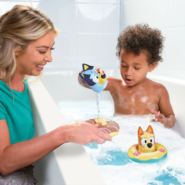 Tomy - Bluey Bath Floats, 2 Pack